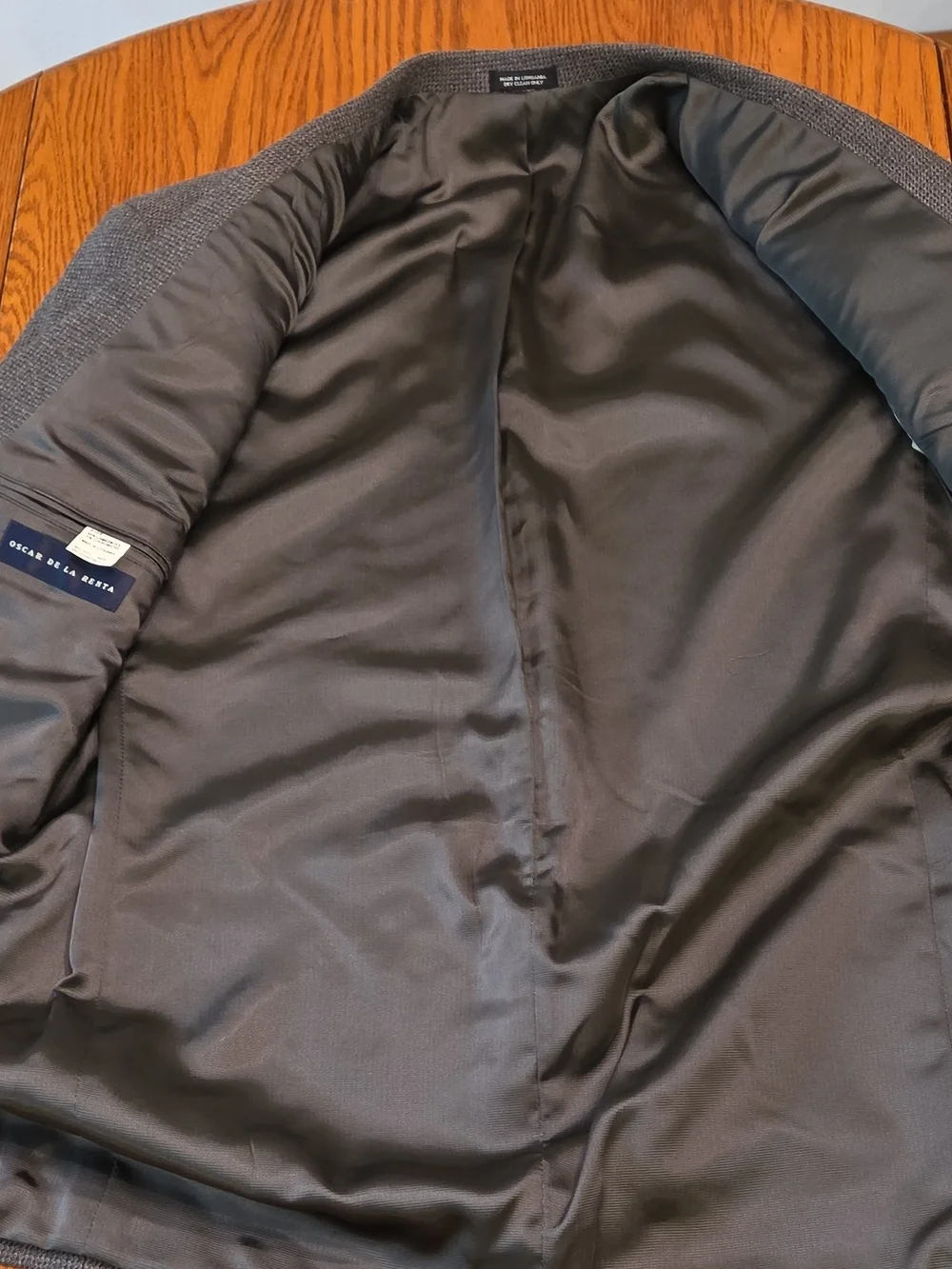Oscar de la Renta refined gray
